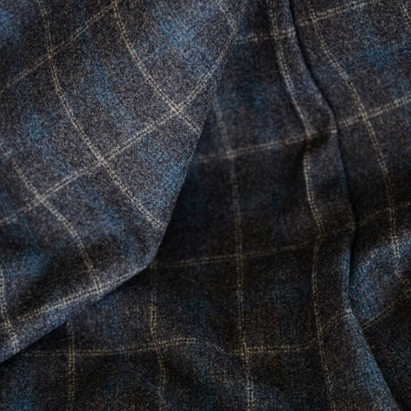 Vintage Union Made Plaid Wool Skirt - Picture 4 of 8